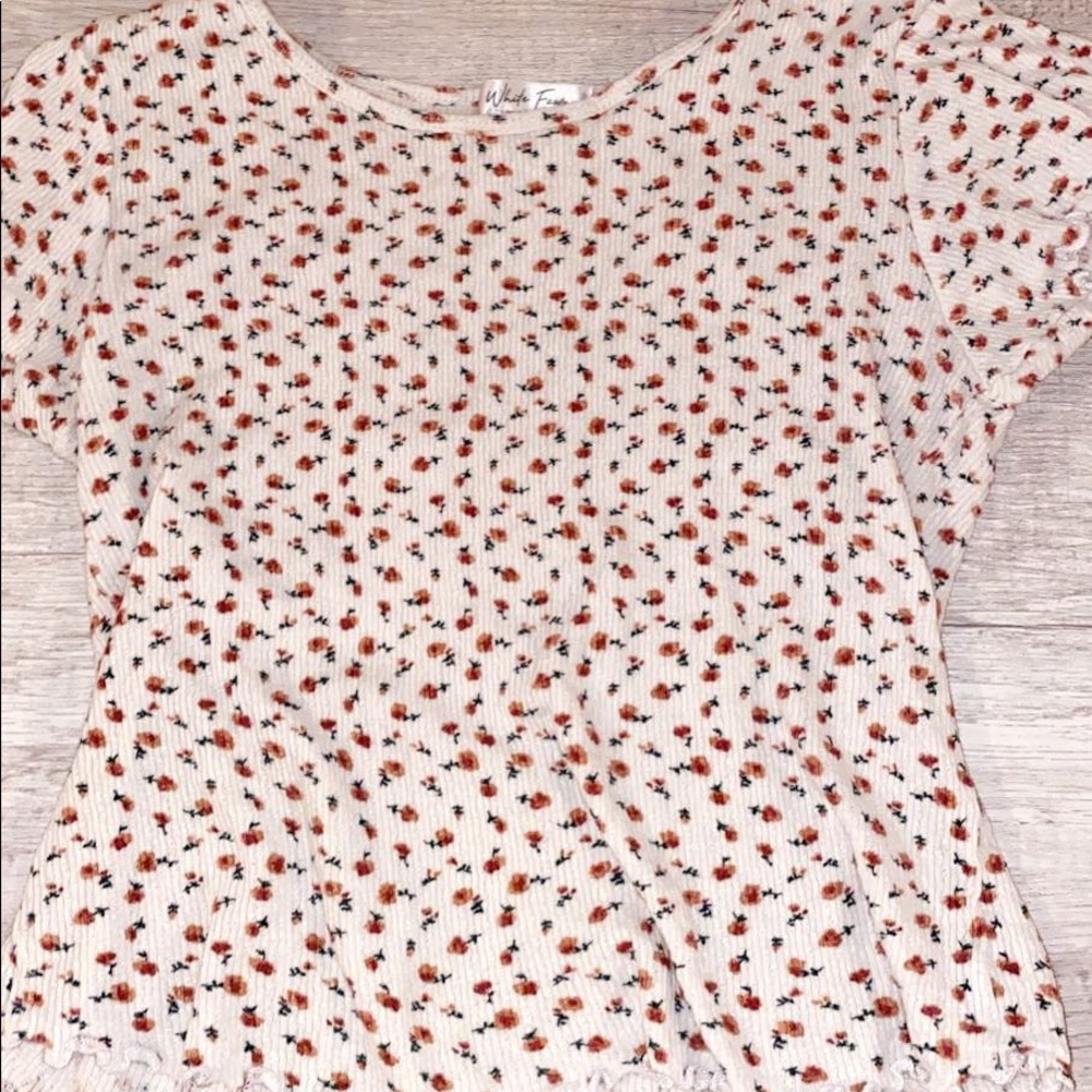 white fawn brand girls flower tee